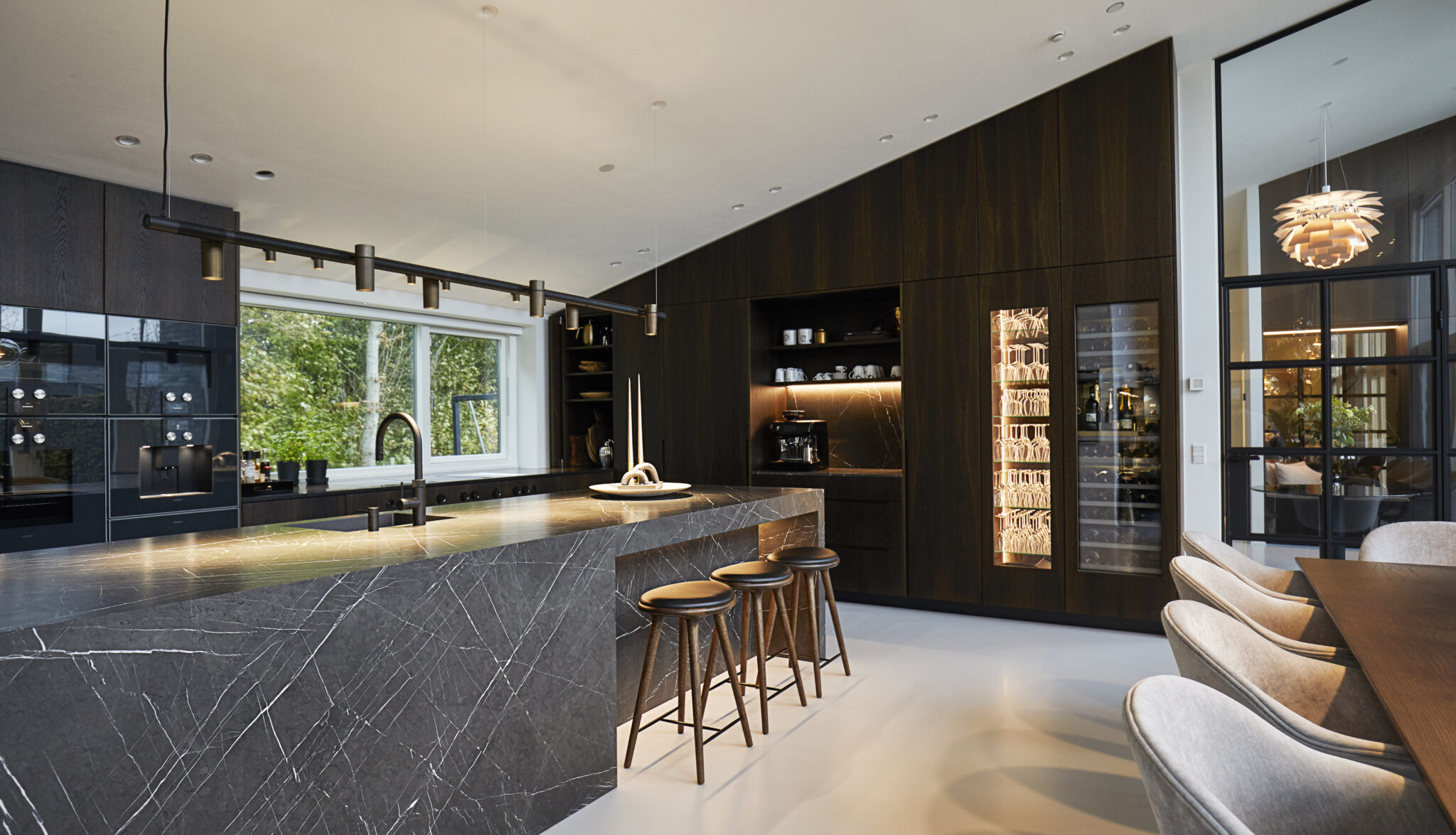 2.1_bvb_exclusieve_keukens_landelijk_modern_greeploos_arnhem_schaarsbergen_wolfheze_oosterbeek_doorwerth_design_villa_luxe_maatwerk_keuken_gaggenau_home image 2.1_bvb_exclusieve_keukens_landelijk_modern_greeploos_arnhem_schaarsbergen_wolfheze_oosterbeek_doorwerth_design_villa_luxe_maatwerk_keuken_gaggenau_home Bjorn van Baal - Exclusieve Keukens